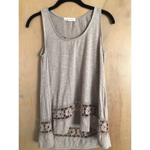 Nordstrom Painted Threads tank. Size M.